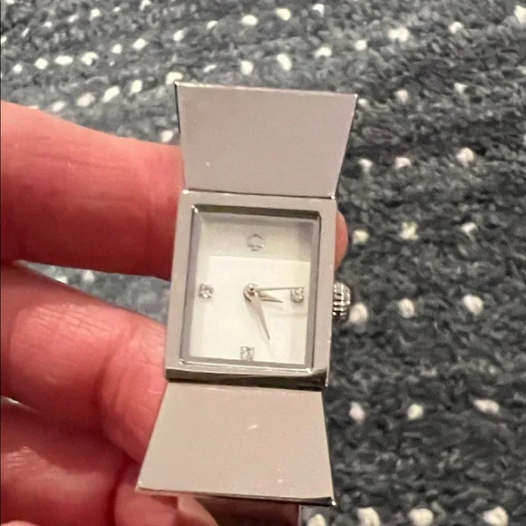 Kate Spade watch with extra links - Picture 2 of 7